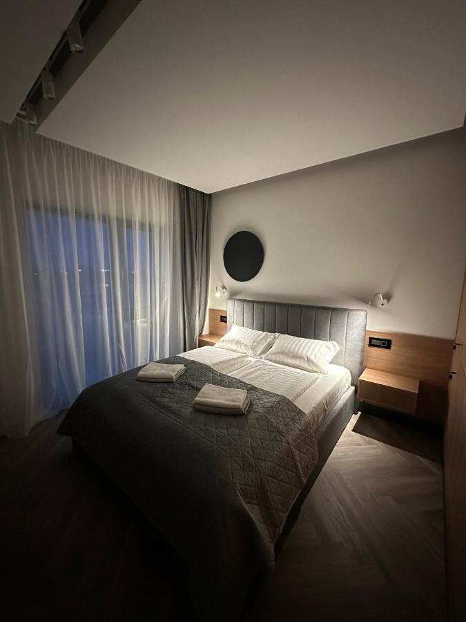Luxury By The Lake Ap 28 Sibiu Eksteriør bilde